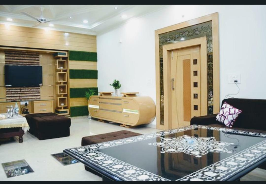 Taj Square A Luxurious Family Homestay Agra  Zewnętrze zdjęcie