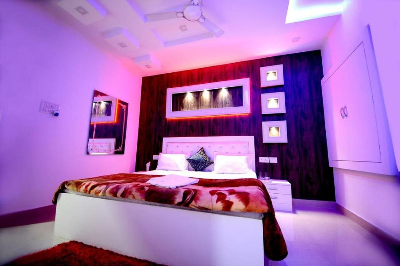 Taj Square A Luxurious Family Homestay Agra  Zewnętrze zdjęcie